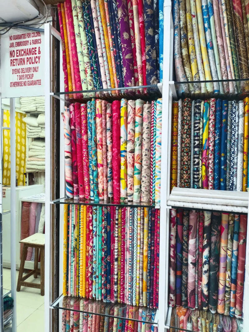 Wholesale Fabric Market in Pune