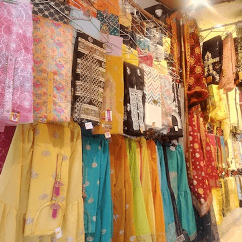 Wholesale Pakistani Suits in Surat