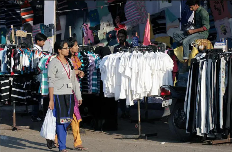 Wholesale Cloth Market in Gurgaon