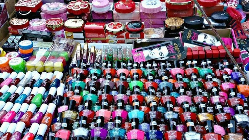 cosmetic wholesale market in mumbai