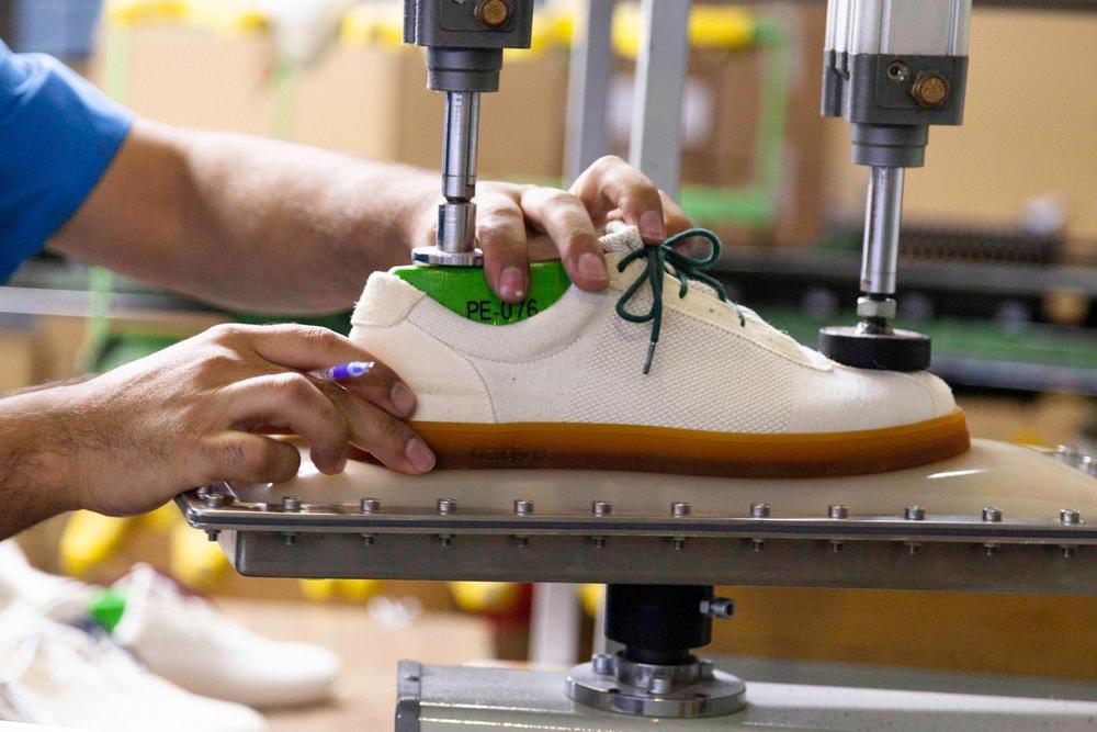 Thread Tension Optimization in Footwear Stitching for Better Output Quality