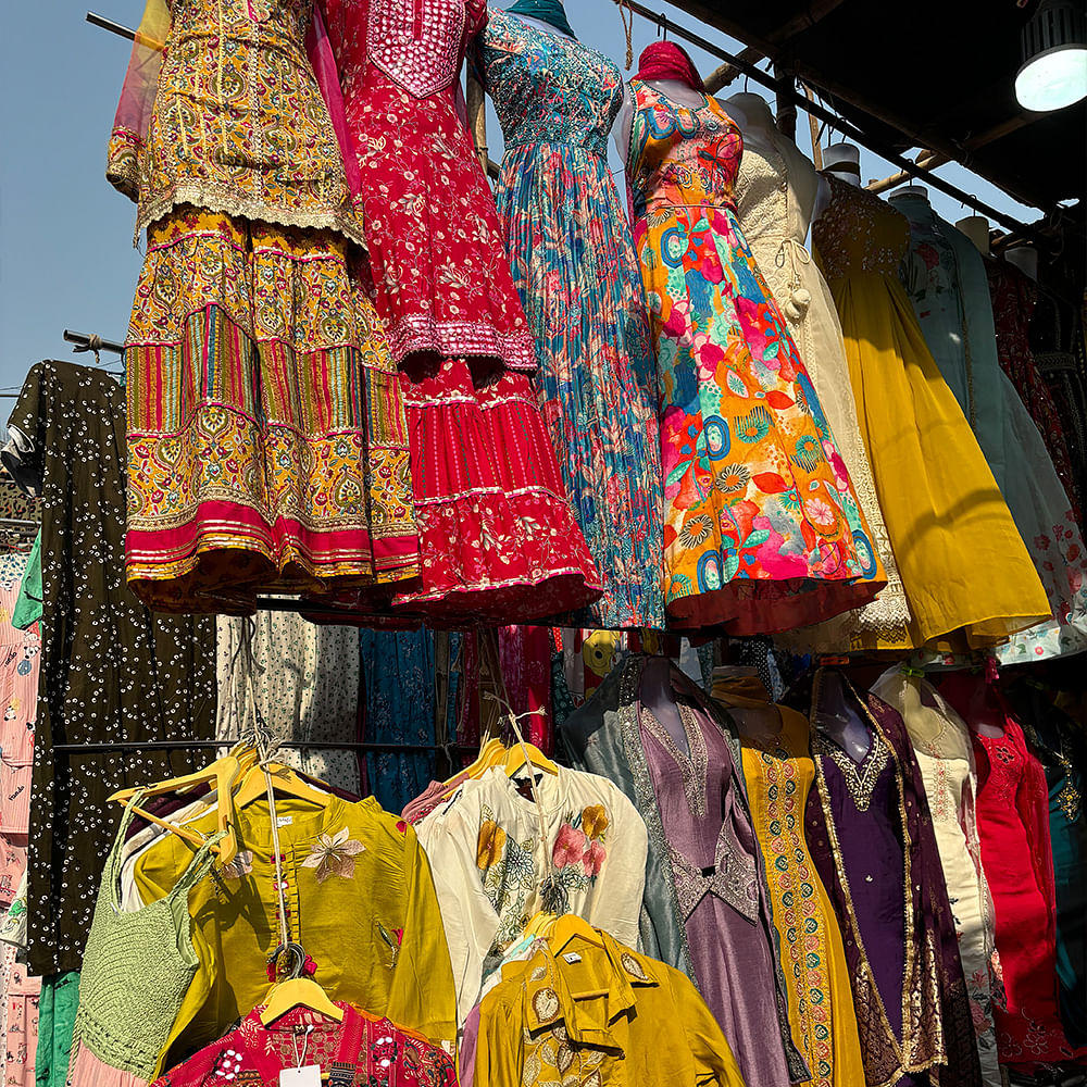 imported clothes wholesale market in mumbai
