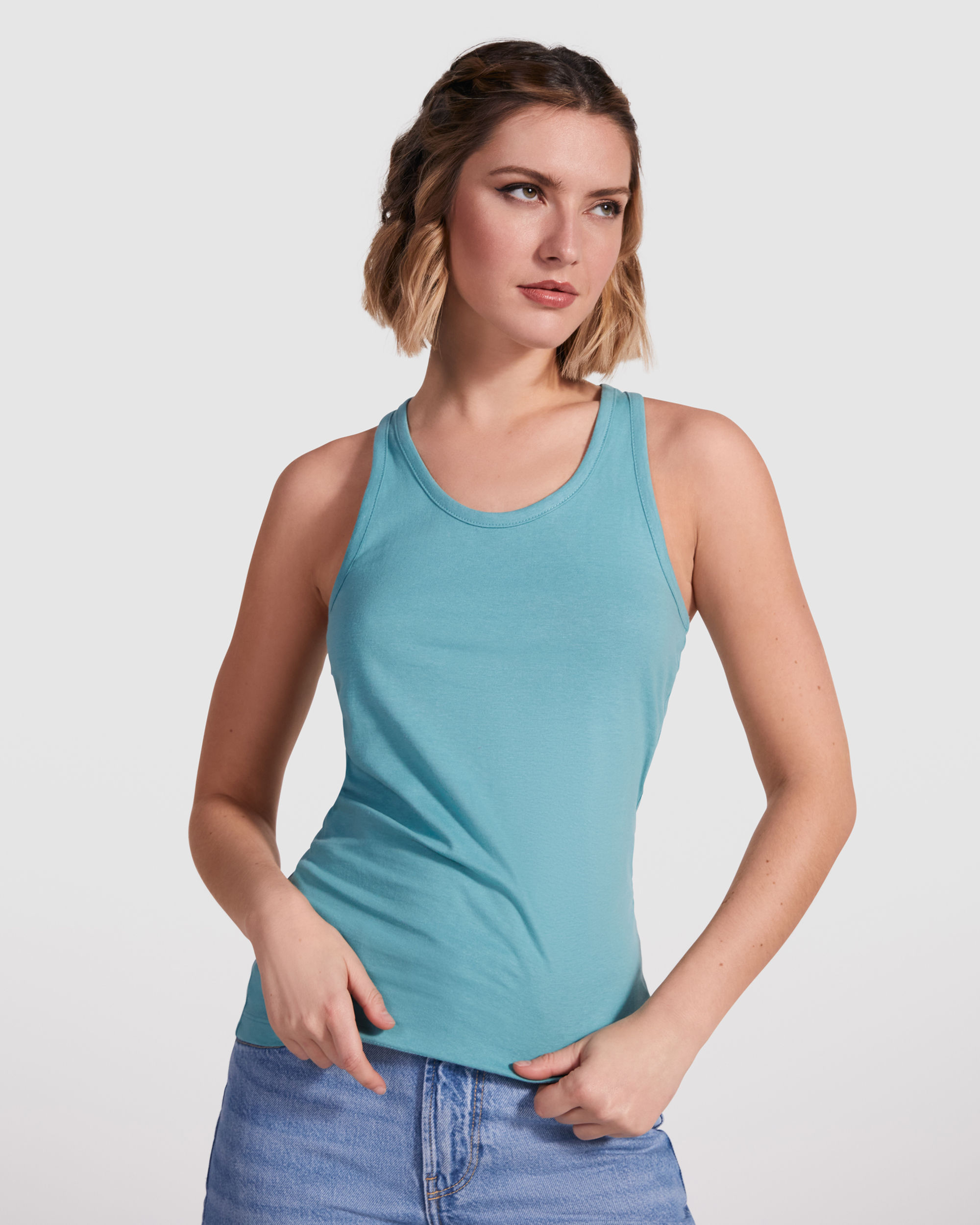 Camiseta entallada, con sisas y escote ribeteado - 6535_267_1_1