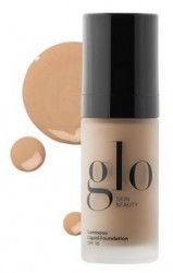 Glo Almond Luminous Liquid Foundation SPF 18  - Ruisbroek