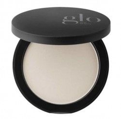 Glo Naturelle Luminous Liquid Foundation SPF 18 - Ruisbroek