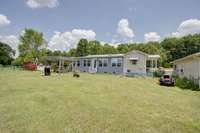 2838 Bradyville Backyard