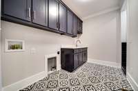 STUNNING LAUNDRY ROOM WITH DOG SPA