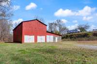 Tobacco barn