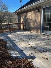 Awesome back deck with views of the lake !