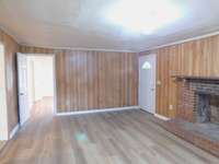 Ample TV and lounging Room for a Mom In Law/separate entry plus bedroom nearby