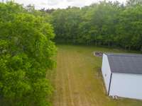 Back yard behind garage