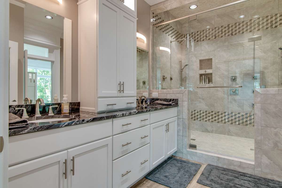 The guest bathrooms are just as you would expect in a luxury home of this caliber.