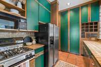 Plenty of storage and pantry space offers a place for everything…