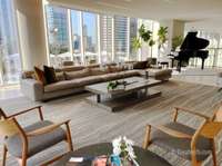 Condo owner exclusive - 8th floor lounge