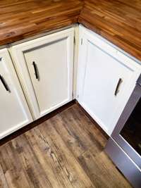 Close up of kitchen counters and flooring - beautiful!