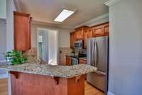 granite counters, stainless appliances