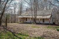 Pre Civil War Chestnut Log Cabin