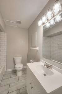 601 Boyd Mill Ave, Unit C-3 Ooo-lala!  Super nice renovated bathroom!