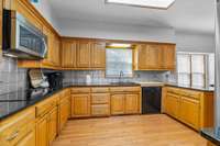 Granite Countertops, updated appliances