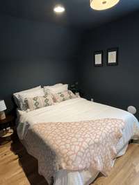 Carriage House bedroom.