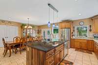 2 SINKS AND 2 OVENS IN THIS LARGE GOURMET KITCHEN