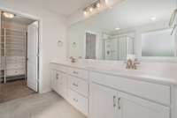 Master Bathroom - double sinks and huge closet