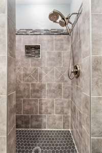 Stunning Tile Shower in the Primary Bathroom!!