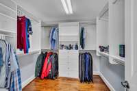 Large walk-in closet w built ins