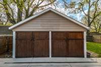 This home offers a 28x19 garage with 2 extra deep bays. Now that's not something you get very much in this area!!