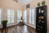 Extra seating area in spacious kitchen