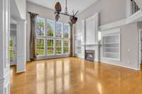 Beautiful floor to ceilling windows in large living room