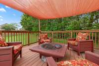 Inside, an adorable firepit area adds charm and warmth, making it a delightful spot for gatherings. 809 Brooksdale Dr Smyrna, TN 37167