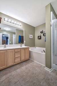 A look at the double vanity and jetted tub.