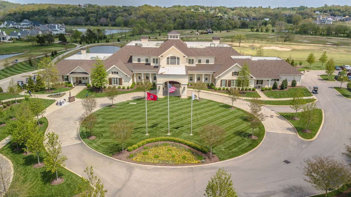 Clubhouse, Manor House Dining & Bar, Pro shop, Workout Facility & Day Spa!
