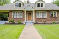 Beautful, renovated 1931 home in Inglewood Neighborhood