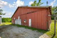 30x70  livestock barn