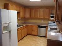 open kitchen, great for the entire family