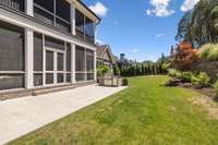 Patio area with built in grill.