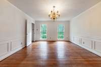 Formal dining room to entertain guests.