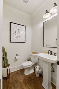 Powder room up