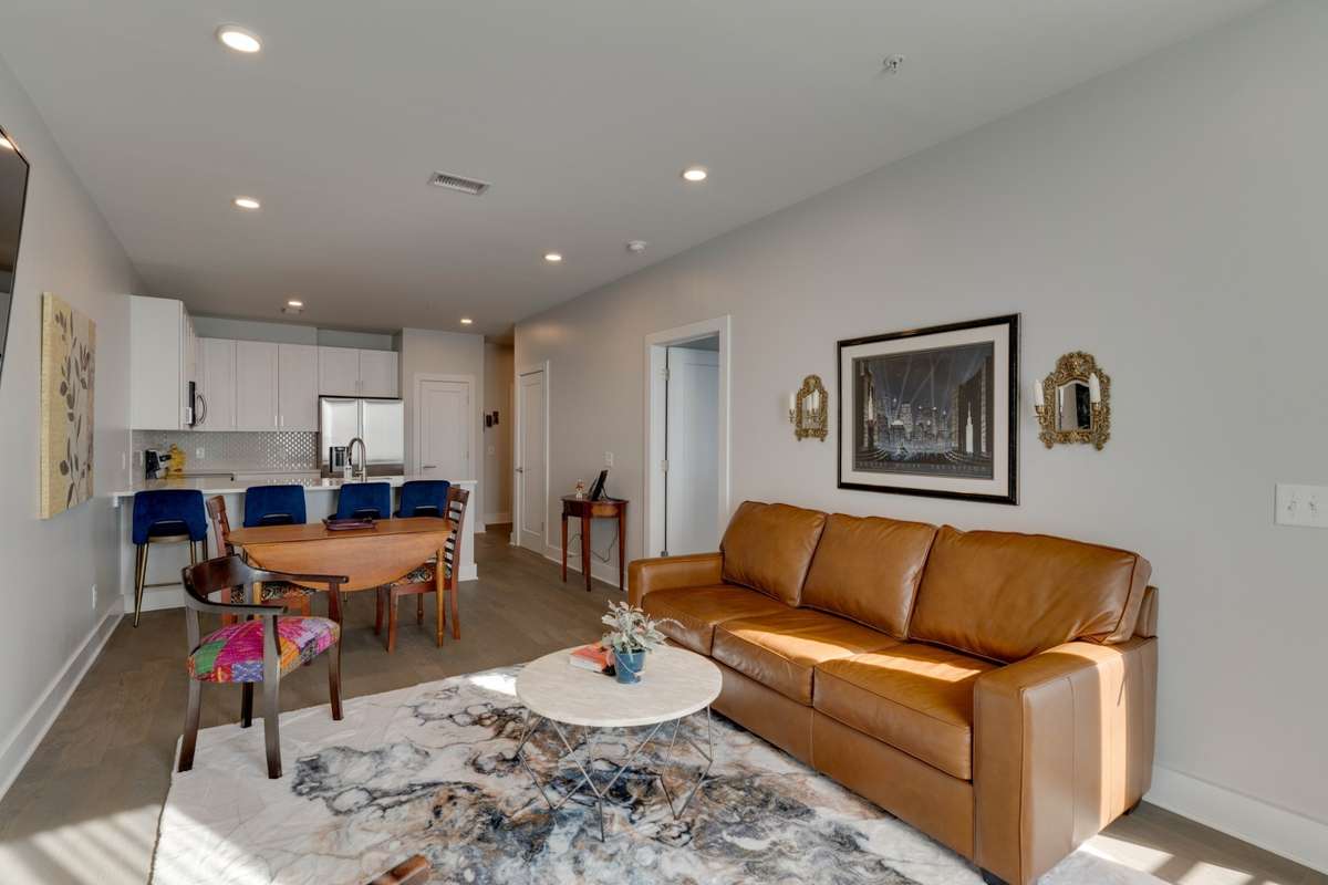 Great finishings in this condo