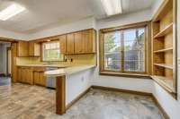 Dining Nook and Breakfast Bartop