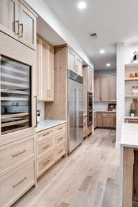Plenty of storage space above and below.