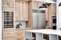These cabinets are just gorgeous.