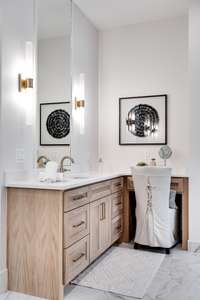 What a great vanity space.