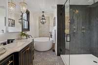 Stunning primary bathroom!