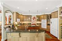 So much storage and counterspace in this kitchen!