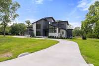 Impressive drive into the property