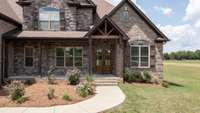 Beautiful entrance to your new home!