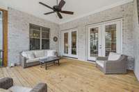 Screened-in porch for those beautiful Tennessee evenings